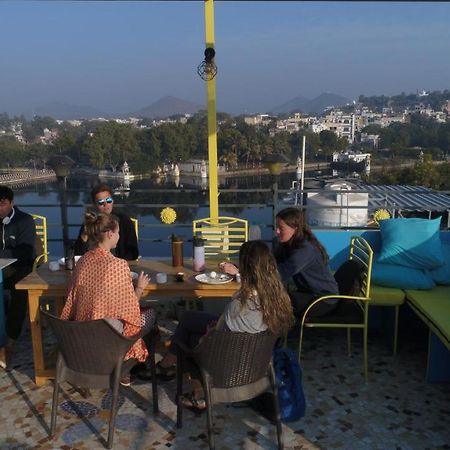 أُودايبور Whereabout Hostel المظهر الخارجي الصورة
