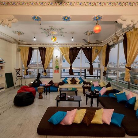 أُودايبور Whereabout Hostel المظهر الخارجي الصورة