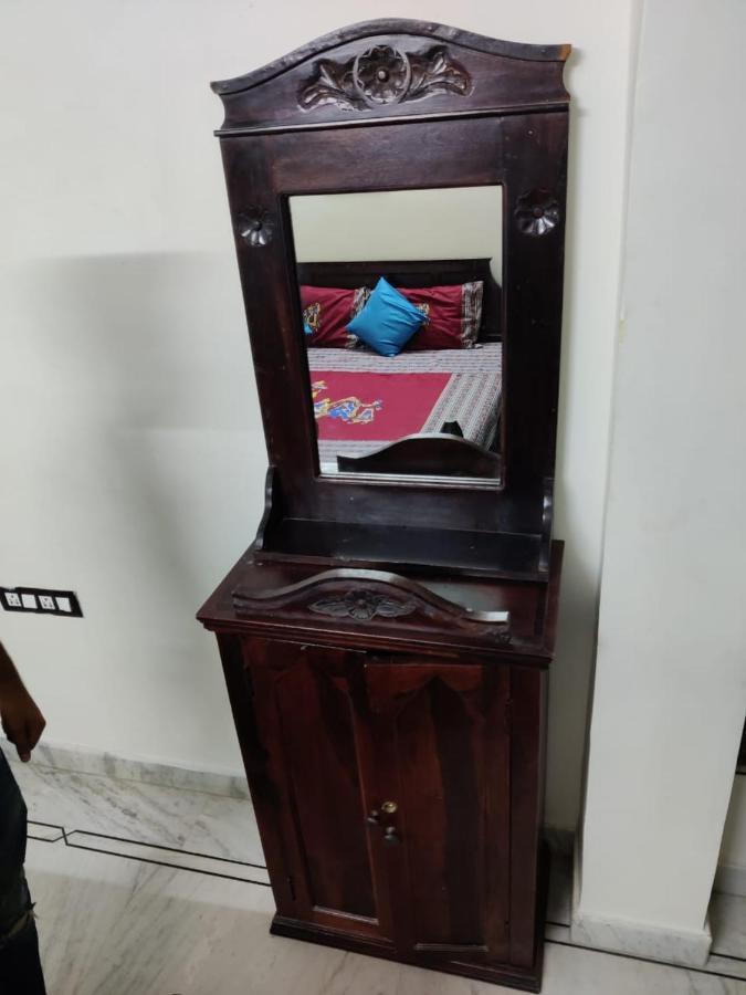 أُودايبور Whereabout Hostel المظهر الخارجي الصورة
