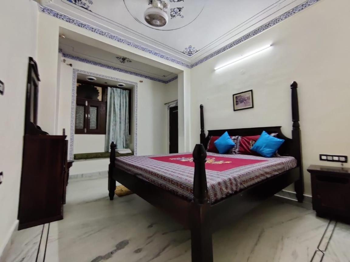 أُودايبور Whereabout Hostel المظهر الخارجي الصورة