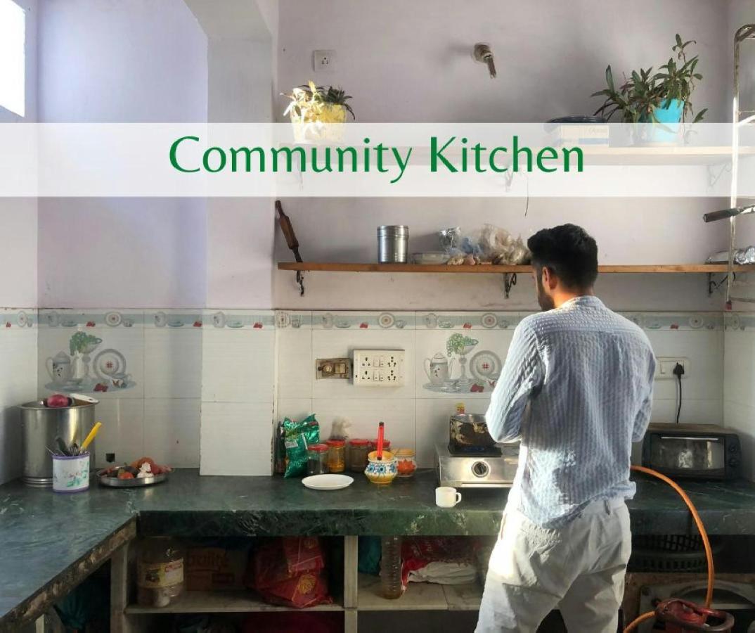 أُودايبور Whereabout Hostel المظهر الخارجي الصورة
