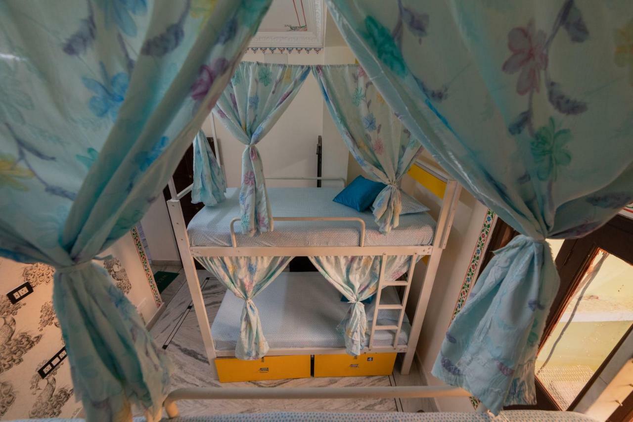 أُودايبور Whereabout Hostel المظهر الخارجي الصورة